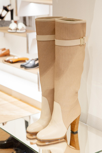 Fotoservizio/SS 2024/WOMEN/PRESENTAZIONE/POLLINI/DP2/7