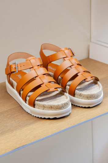 Fotoservizio/SS 2024/WOMEN/PRESENTAZIONE/POLLINI/DP2/21