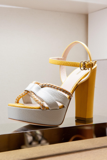 Fotoservizio/SS 2024/WOMEN/PRESENTAZIONE/POLLINI/DP2/28