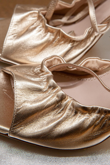 Fotoservizio/SS 2024/WOMEN/PRESENTAZIONE/POLLINI/DP2/56