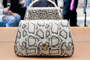 Fotoservizio/SS 2024/WOMEN/PRESENTAZIONE/POLLINI/DP2/47