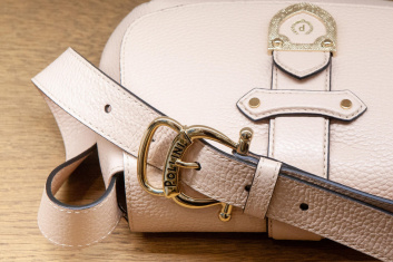 Fotoservizio/SS 2024/WOMEN/PRESENTAZIONE/POLLINI/DP2/68