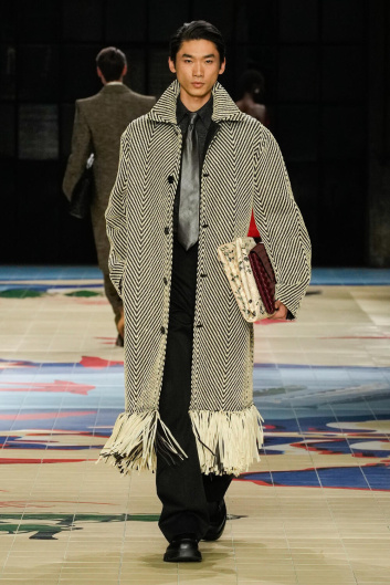 Fotoservizio/SS 2024/WOMEN/SFILATA/BOTTEGA VENETA/DP2/1