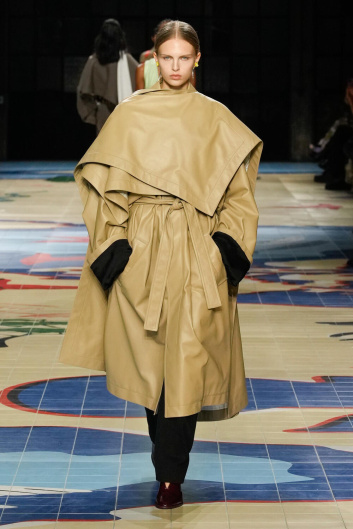 Fotoservizio/SS 2024/WOMEN/SFILATA/BOTTEGA VENETA/DP2/12