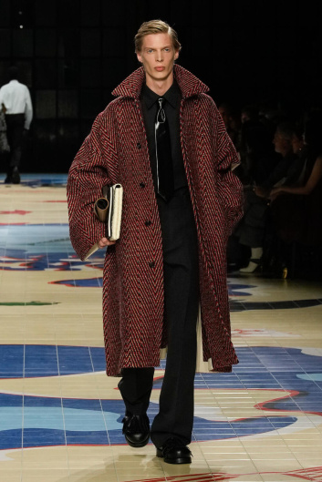 Fotoservizio/SS 2024/WOMEN/SFILATA/BOTTEGA VENETA/DP2/4