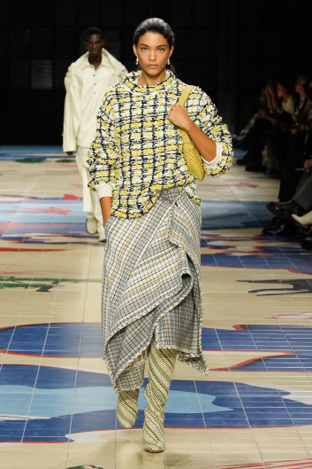 Fotoservizio/SS 2024/WOMEN/SFILATA/BOTTEGA VENETA/DP2/18