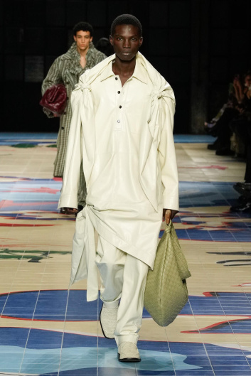Fotoservizio/SS 2024/WOMEN/SFILATA/BOTTEGA VENETA/DP2/19