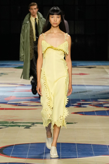 Fotoservizio/SS 2024/WOMEN/SFILATA/BOTTEGA VENETA/DP2/21