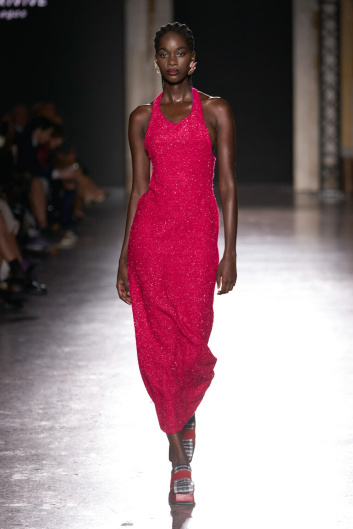 Fotoservizio/SS 2024/WOMEN/SFILATA/MAXIVIVE/DP2/0