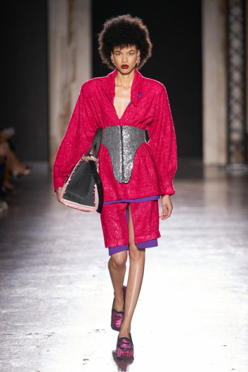 Fotoservizio/SS 2024/WOMEN/SFILATA/MAXIVIVE/DP2/3