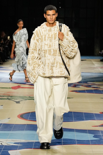 Fotoservizio/SS 2024/WOMEN/SFILATA/BOTTEGA VENETA/DP2/26