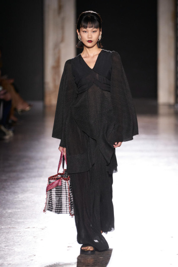 Fotoservizio/SS 2024/WOMEN/SFILATA/MAXIVIVE/DP2/7