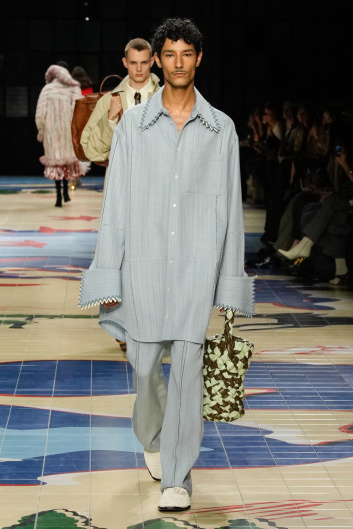 Fotoservizio/SS 2024/WOMEN/SFILATA/BOTTEGA VENETA/DP2/12