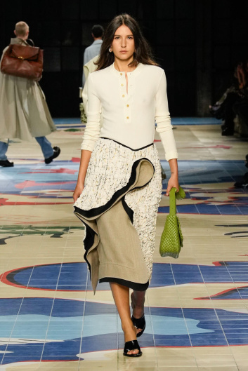 Fotoservizio/SS 2024/WOMEN/SFILATA/BOTTEGA VENETA/DP2/18