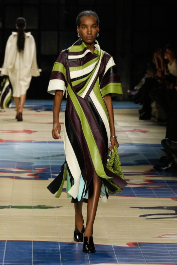 Fotoservizio/SS 2024/WOMEN/SFILATA/BOTTEGA VENETA/DP2/20