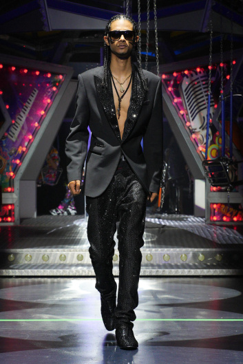Fotoservizio/SS 2024/WOMEN/SFILATA/PHILIPP PLEIN/DP2/40