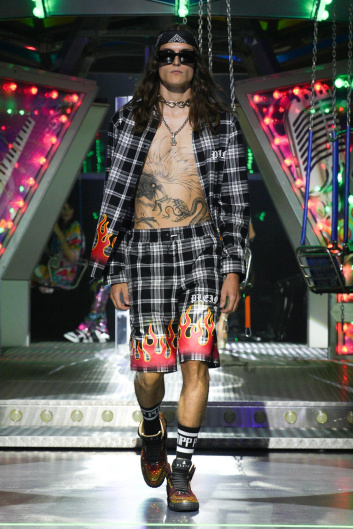 Fotoservizio/SS 2024/WOMEN/SFILATA/PHILIPP PLEIN/DP2/47