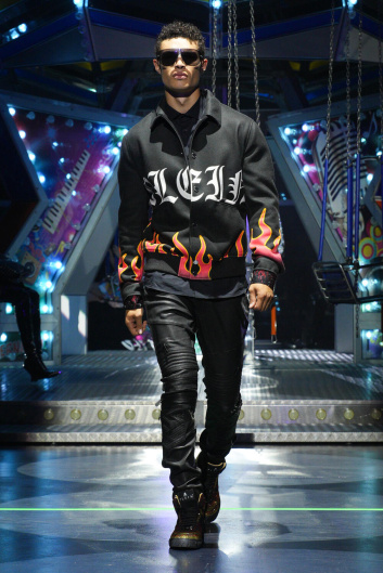 Fotoservizio/SS 2024/WOMEN/SFILATA/PHILIPP PLEIN/DP2/53