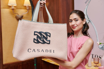 Fotoservizio/SS 2024/WOMEN/PRESENTAZIONE/CASADEI/DP2/14