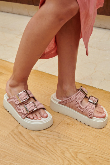Fotoservizio/SS 2024/WOMEN/PRESENTAZIONE/CASADEI/DP2/11