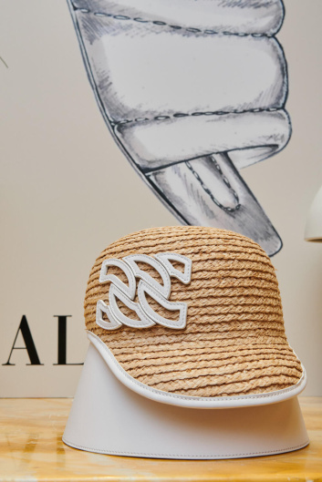 Fotoservizio/SS 2024/WOMEN/PRESENTAZIONE/CASADEI/DP2/29