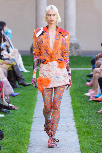 Fotoservizio/SS 2024/WOMEN/SFILATA/SHUTING QIU/DP2/8