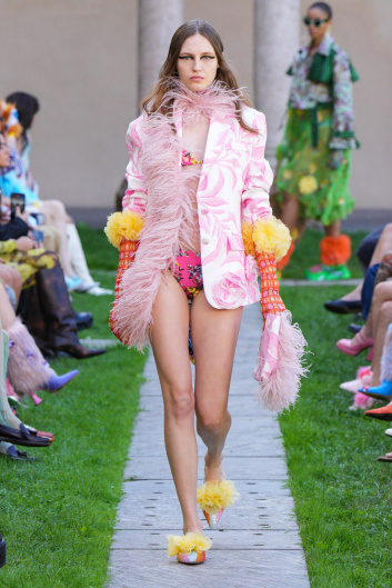 Fotoservizio/SS 2024/WOMEN/SFILATA/SHUTING QIU/DP2/18