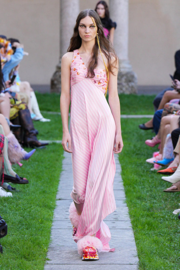 Fotoservizio/SS 2024/WOMEN/SFILATA/SHUTING QIU/DP2/23