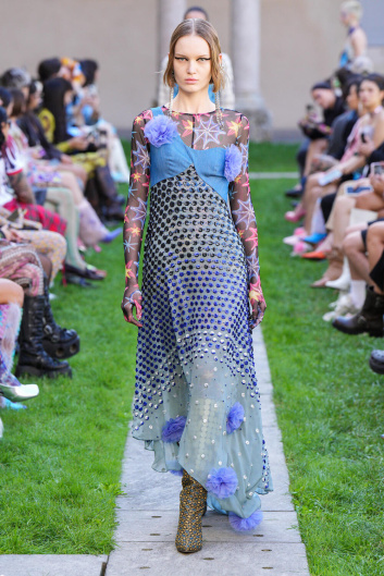 Fotoservizio/SS 2024/WOMEN/SFILATA/SHUTING QIU/DP2/15