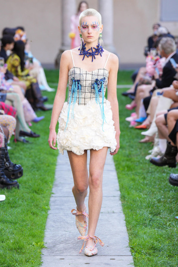 Fotoservizio/SS 2024/WOMEN/SFILATA/SHUTING QIU/DP2/17