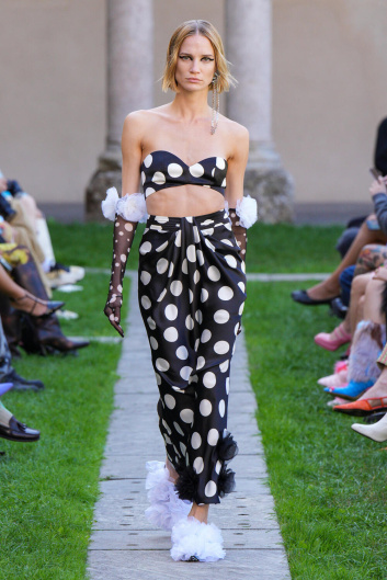 Fotoservizio/SS 2024/WOMEN/SFILATA/SHUTING QIU/DP2/32