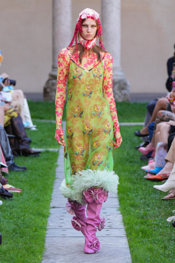 Fotoservizio/SS 2024/WOMEN/SFILATA/SHUTING QIU/DP2/27