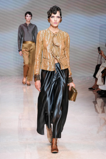 Fotoservizio/SS 2024/WOMEN/SFILATA/GIORGIO ARMANI/DP2/5