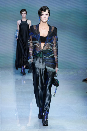 Fotoservizio/SS 2024/WOMEN/SFILATA/GIORGIO ARMANI/DP2/1