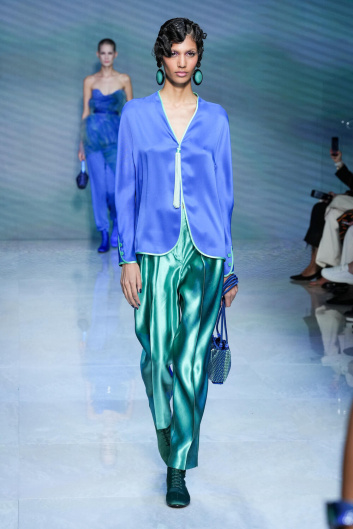 Fotoservizio/SS 2024/WOMEN/SFILATA/GIORGIO ARMANI/DP2/4