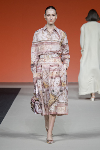 Fotoservizio/SS 2024/WOMEN/SFILATA/LAURA BIAGIOTTI/DP2/1
