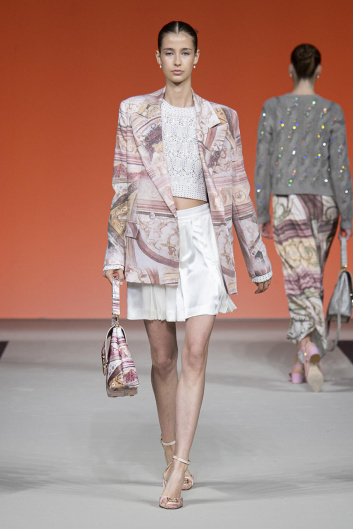 Fotoservizio/SS 2024/WOMEN/SFILATA/LAURA BIAGIOTTI/DP2/6