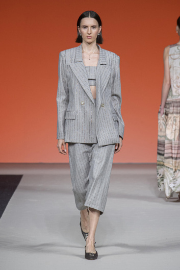 Fotoservizio/SS 2024/WOMEN/SFILATA/LAURA BIAGIOTTI/DP2/33