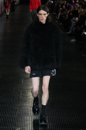 Fotoservizio/FW 24-25/MEN/SFILATA/MSGM/DP2/8