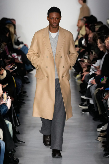 Fotoservizio/FW 24-25/MEN/SFILATA/NEIL BARRETT/DP2/0