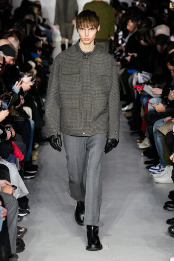 Fotoservizio/FW 24-25/MEN/SFILATA/NEIL BARRETT/DP2/4