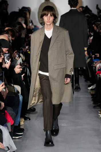 Fotoservizio/FW 24-25/MEN/SFILATA/NEIL BARRETT/DP2/3