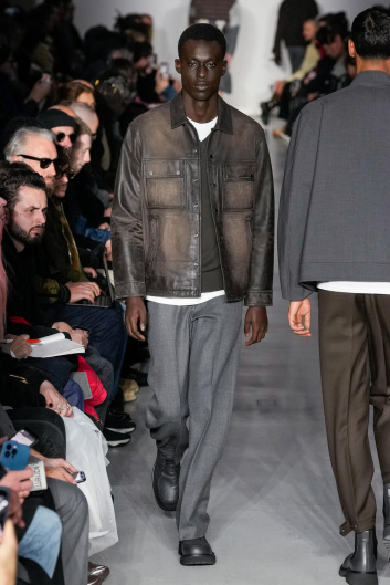Fotoservizio/FW 24-25/MEN/SFILATA/NEIL BARRETT/DP2/9