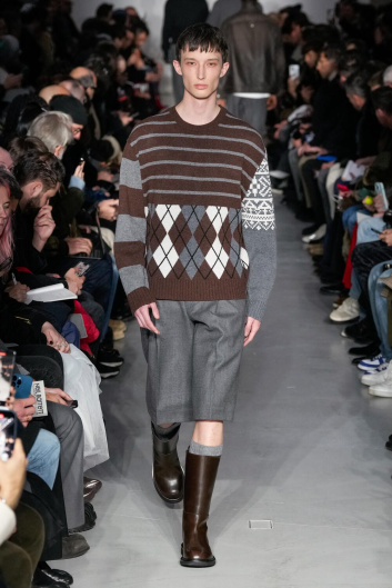 Fotoservizio/FW 24-25/MEN/SFILATA/NEIL BARRETT/DP2/10