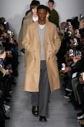 Fotoservizio/FW 24-25/MEN/SFILATA/NEIL BARRETT/DP2/6