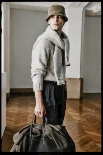 Fotoservizio/FW 24-25/MEN/PRESENTAZIONE/BRIONI/DP2/1