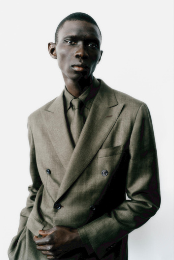 Fotoservizio/FW 24-25/MEN/PRESENTAZIONE/BRIONI/DP2/7