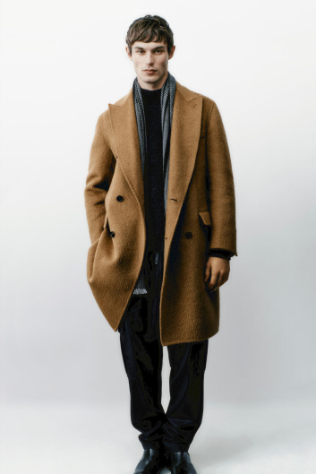 Fotoservizio/FW 24-25/MEN/PRESENTAZIONE/BRIONI/DP2/11