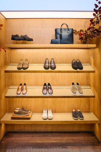 Fotoservizio/FW 24-25/MEN/PRESENTAZIONE/CHURCH'S/DP2/1