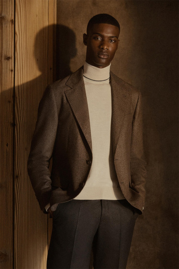 Fotoservizio/FW 24-25/MEN/PRESENTAZIONE/BRETT JOHNSON/DP2/3
